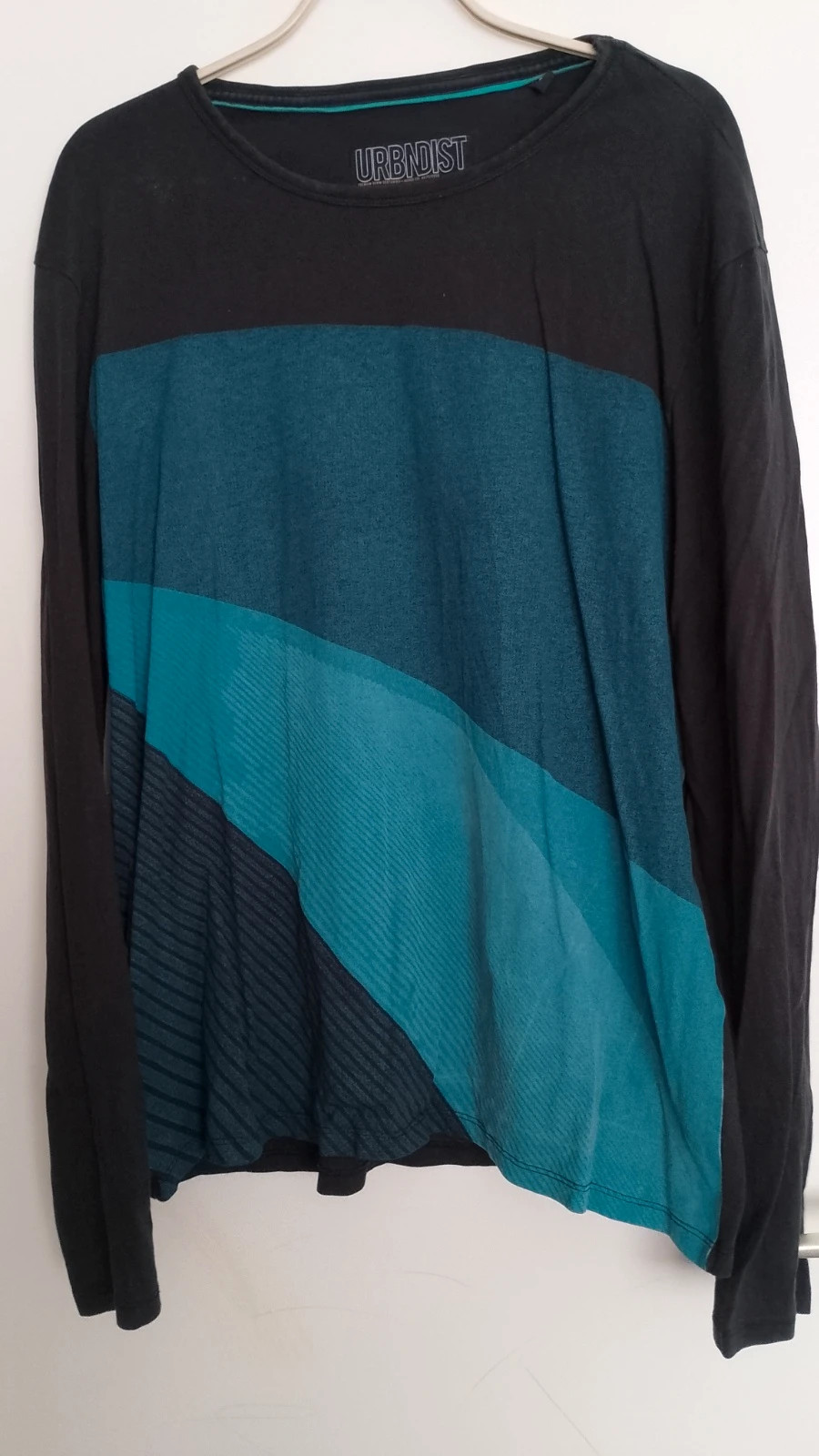 Pullover gr.L – Urbndist – taille L