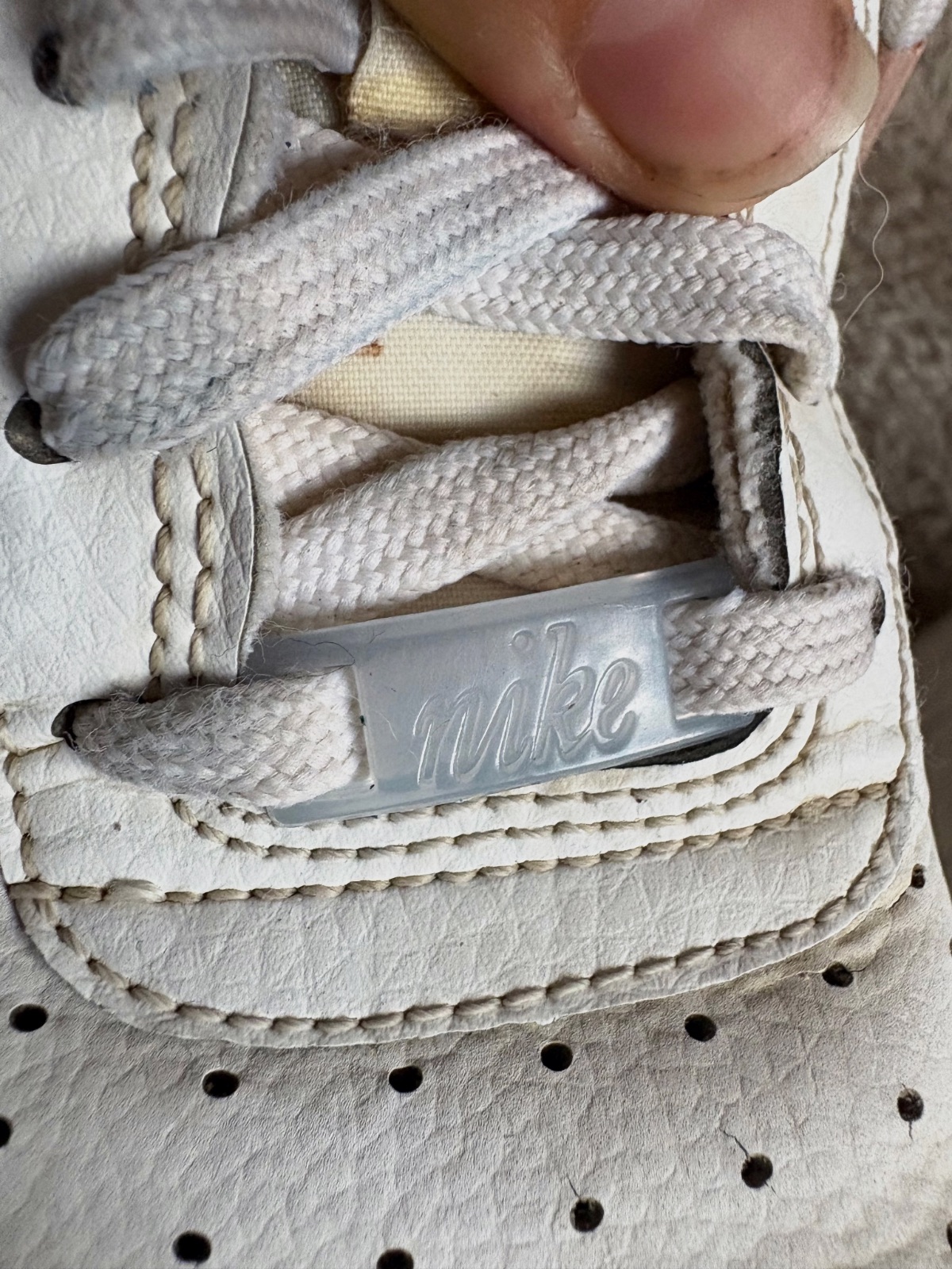 Nike air femme taille 36,5 blanche rose et bleu – Nike – taille EU 36 5