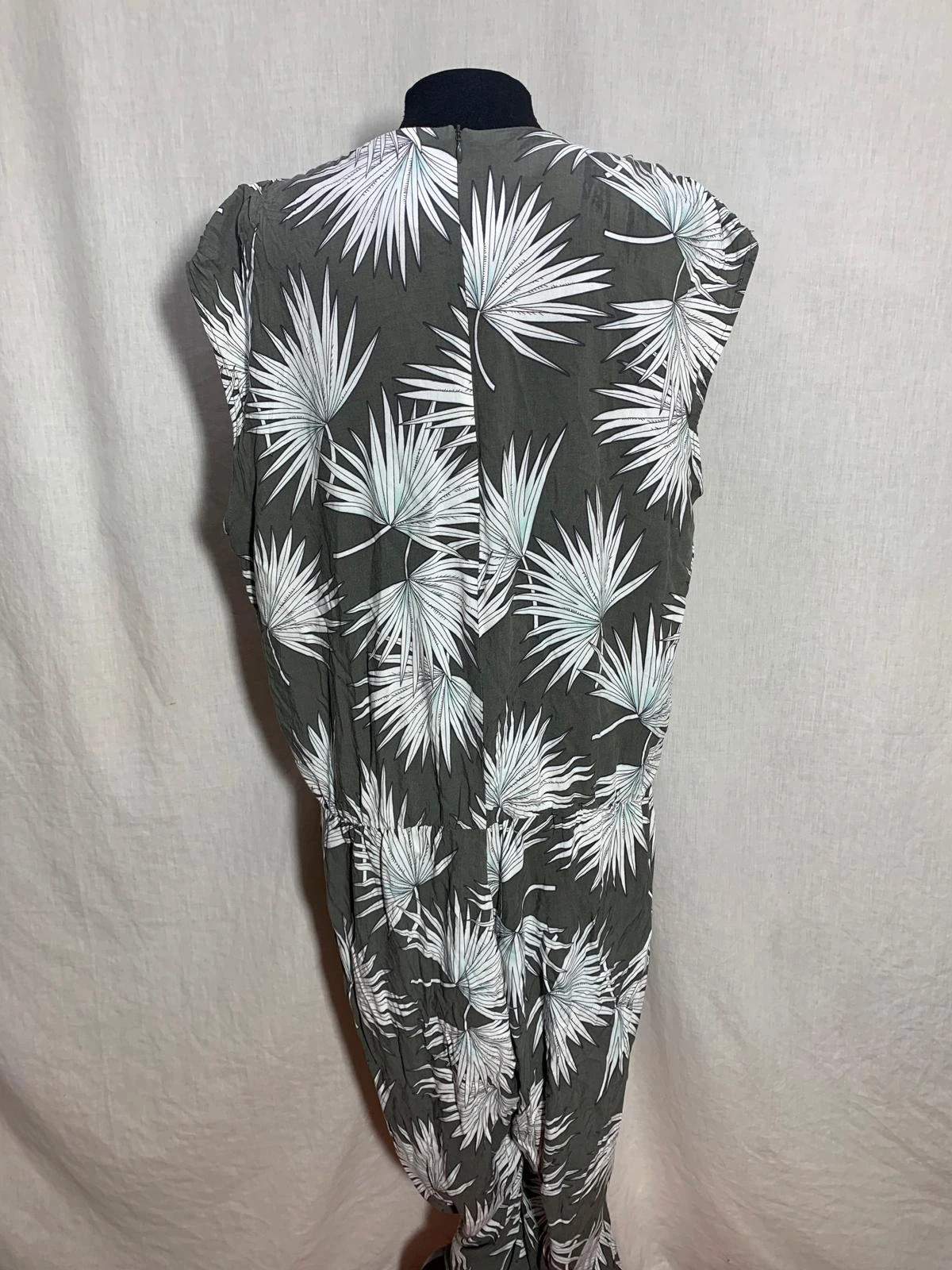 Mono largo sin mangas tropical verde | Tropical jumpsuit | Soya Concept – Soyaconcept – taille XL / 42 / 14 2