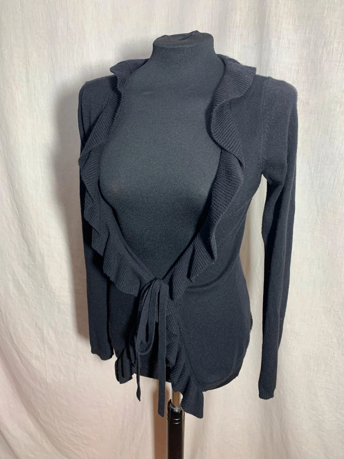 Cárdigan negro de punto fino con volantes | Ruffled black cardigan | Zara – Zara – taille M / 38 / 10 4