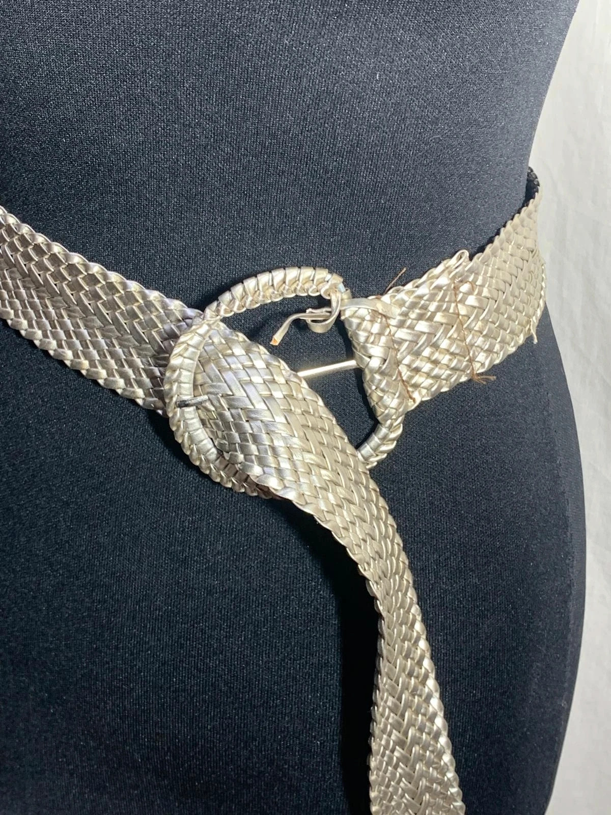 Cinturón trenzado dorado / plateado | Metallic braided belt – taille Ajustable 3