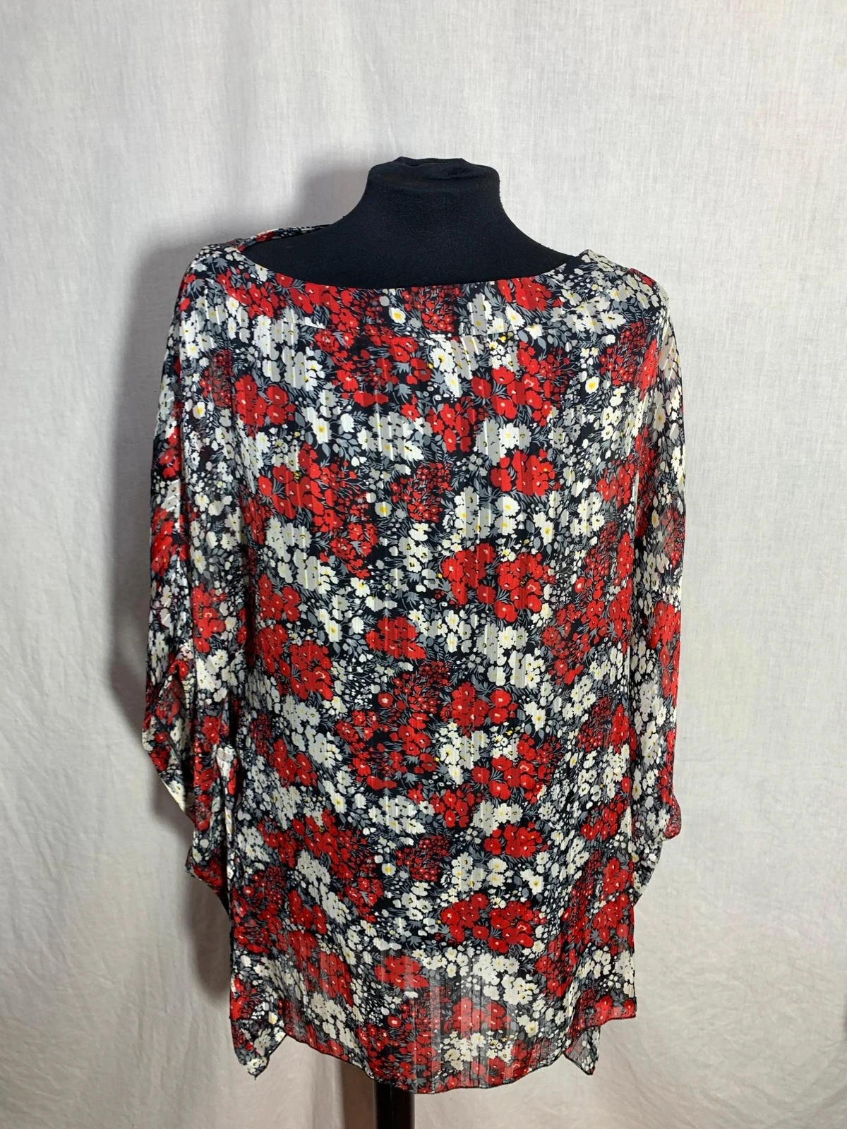 Blusa holgada de gasa plisada con estampado floral | Floral pleated chiffon blouse | Fresa – taille M / 38 / 10 3