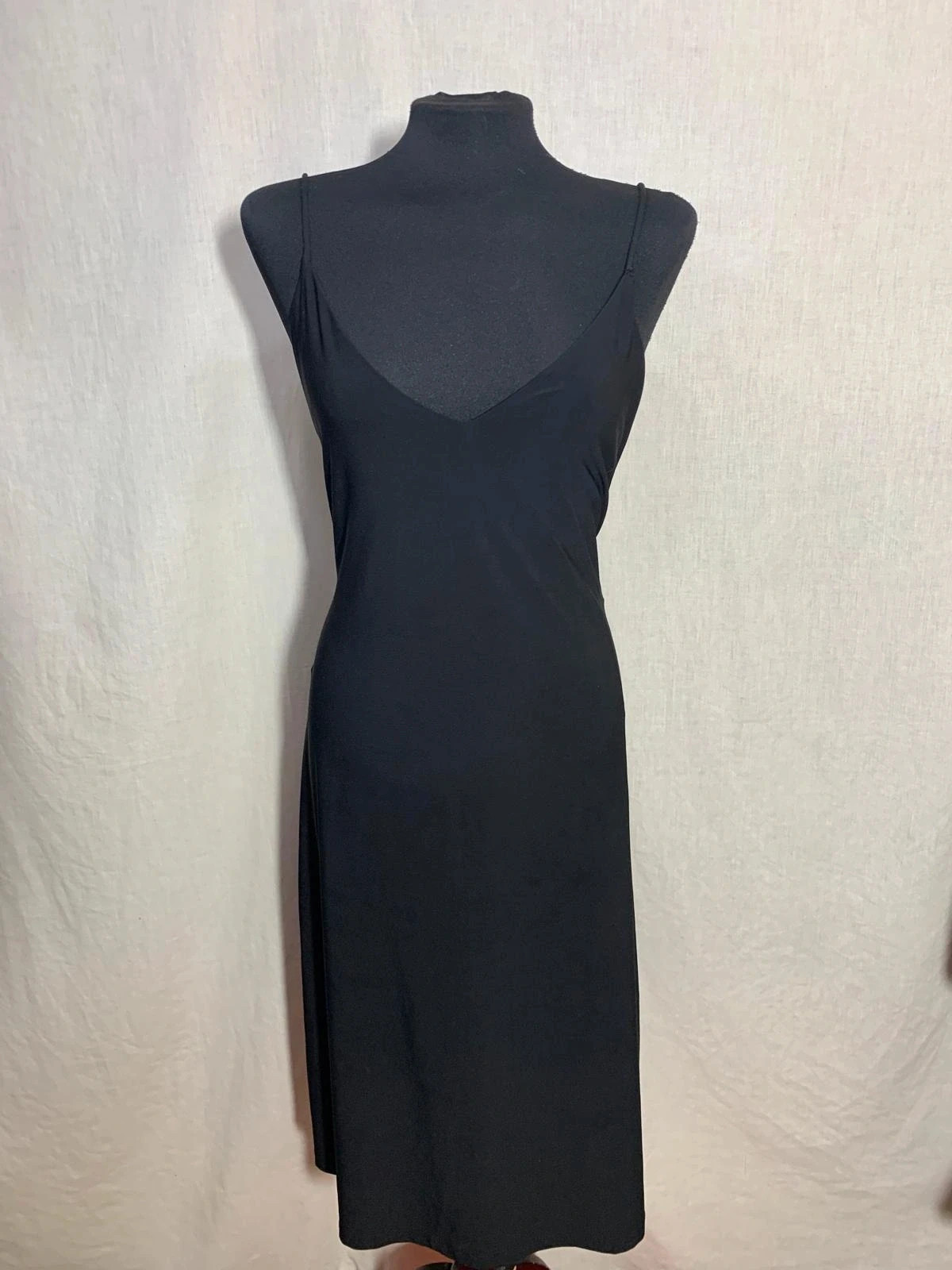 Vestido midi negro de tirantes | Black slip dress | Zara – Zara – taille M / 38 / 10
