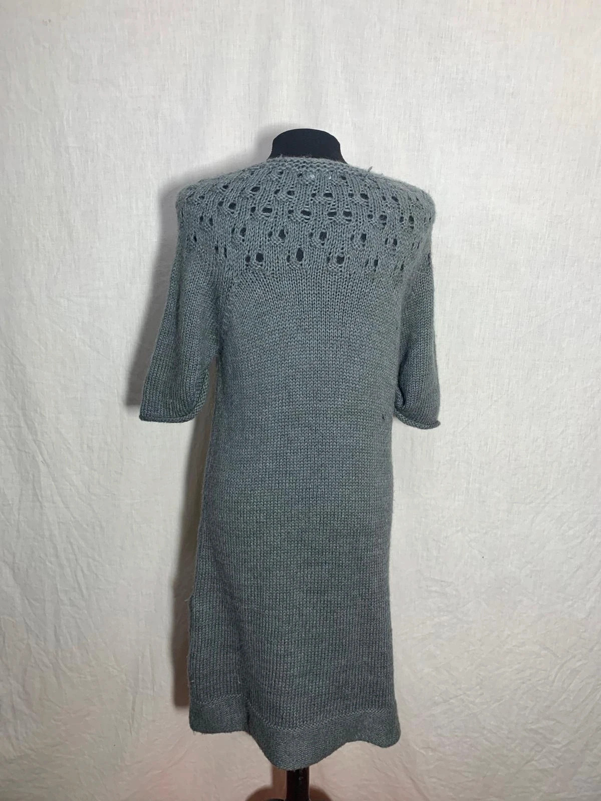 Vestido de punto gris con calados | Grey knit dress | Sfera – Sfera – taille L / 40 / 12 3