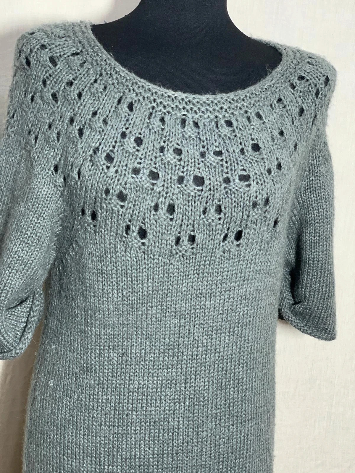 Vestido de punto gris con calados | Grey knit dress | Sfera – Sfera – taille L / 40 / 12 5