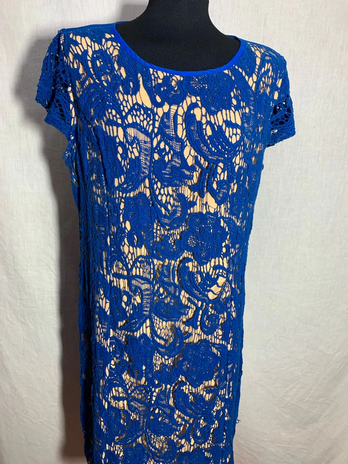 Vestido de fiesta azul con bordados florales | Blue floral embroidered party dress | Almatrichi – Almatrichi – taille M / 38 / 10 3