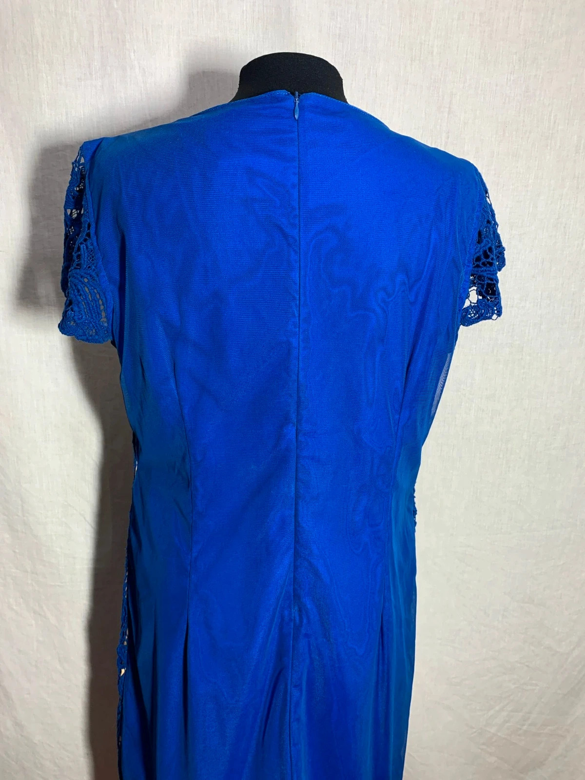 Vestido de fiesta azul con bordados florales | Blue floral embroidered party dress | Almatrichi – Almatrichi – taille M / 38 / 10 4