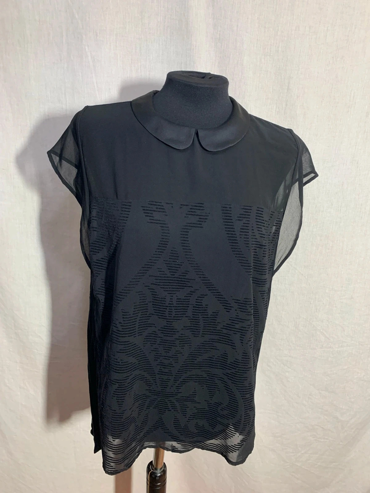 Blusa negra sin mangas y cuello de cisne | Black sleeveless turtleneck blouse | Mango – Mango – taille L / 40 / 12 3