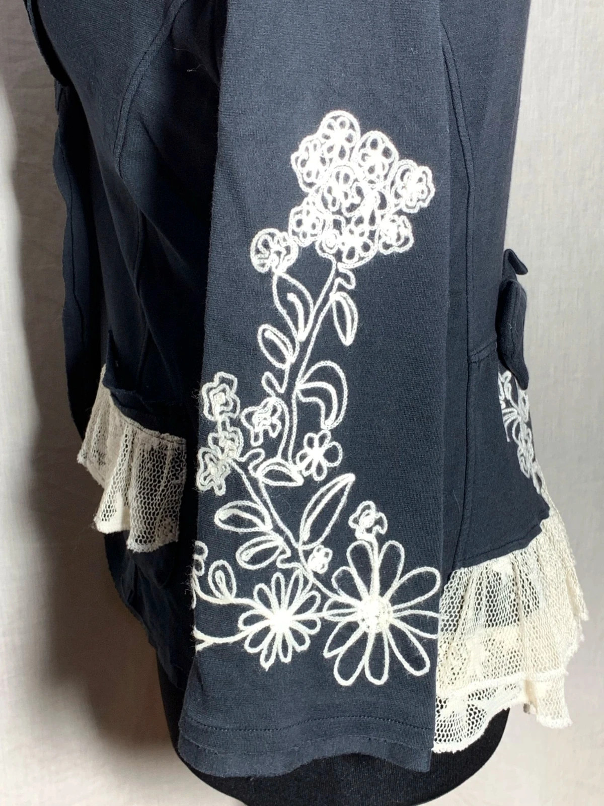 Chaqueta azul marino con bordados | Navy blue embroidered jacket | Mamatayoe – Mamatayoe – taille M / 38 / 10 5
