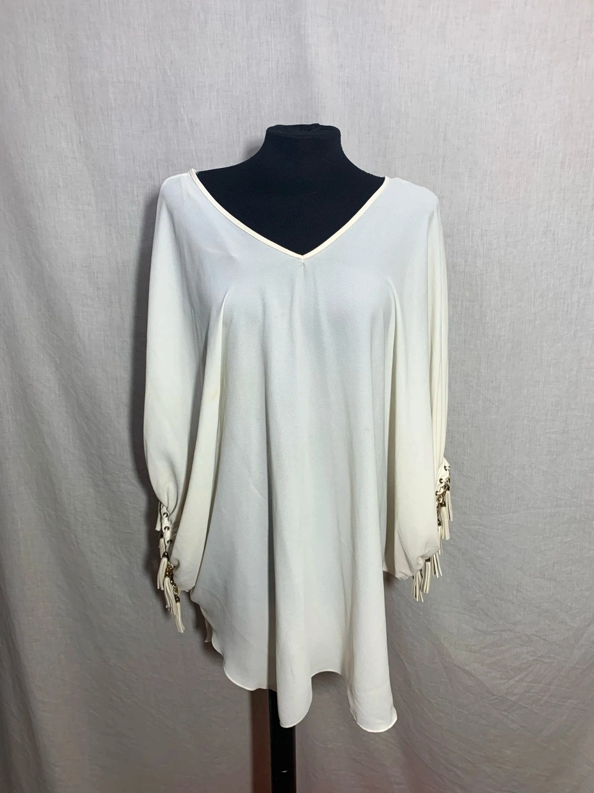 Blusa blanca ancha con detalles en las mangas | White loose blouse with sleeve details | Sara León – Vintage Dressing – taille Taille unique 3