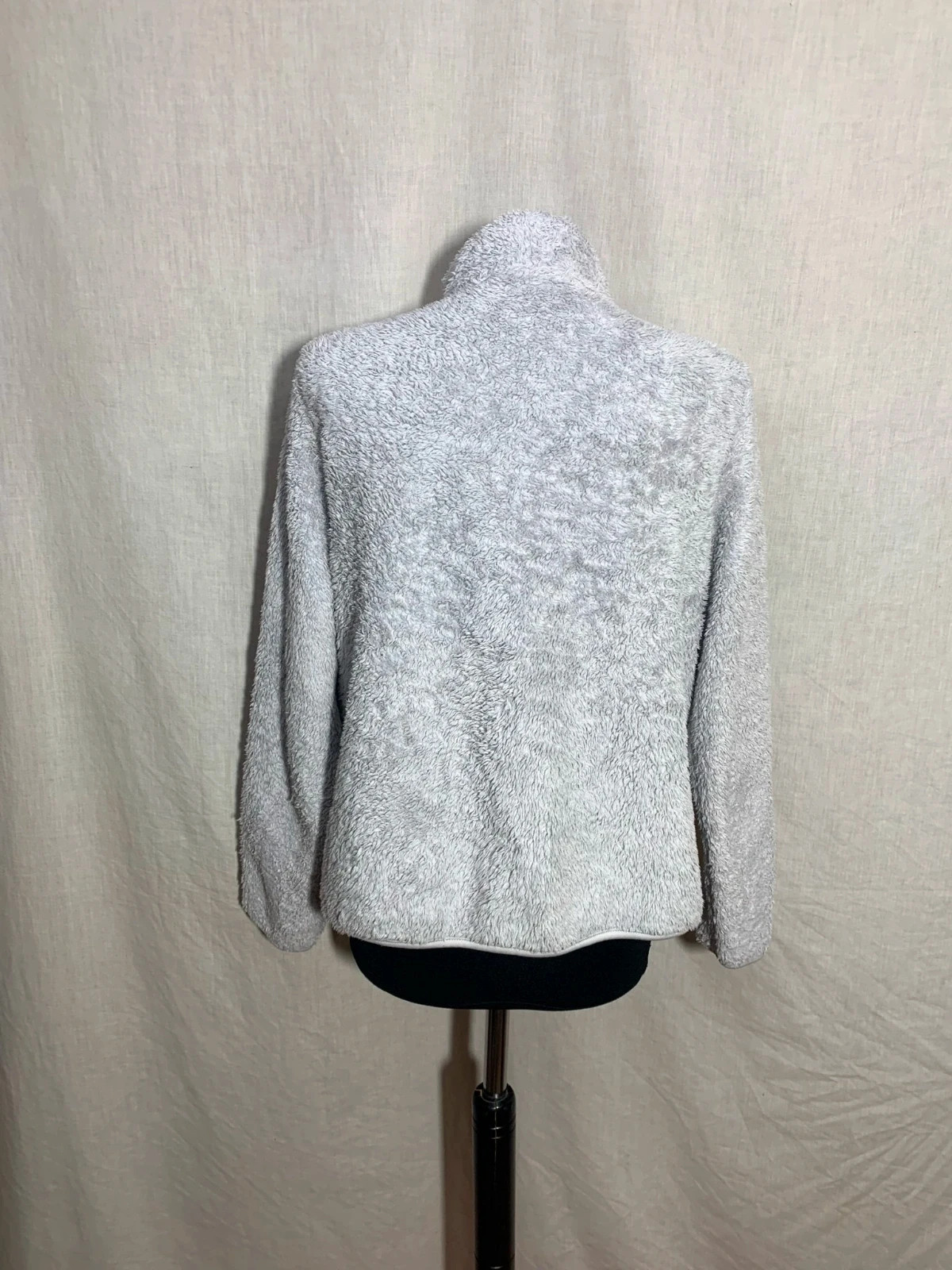 Chaqueta de pelo blanca con cremallera | White faux fur zipper jacket | Sfera – Sfera – taille XL / 42 / 14 2