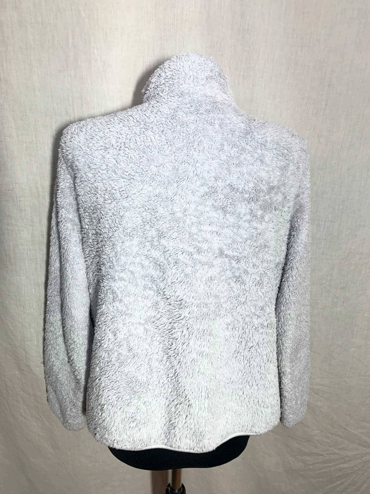 Chaqueta de pelo blanca con cremallera | White faux fur zipper jacket | Sfera – Sfera – taille XL / 42 / 14 5