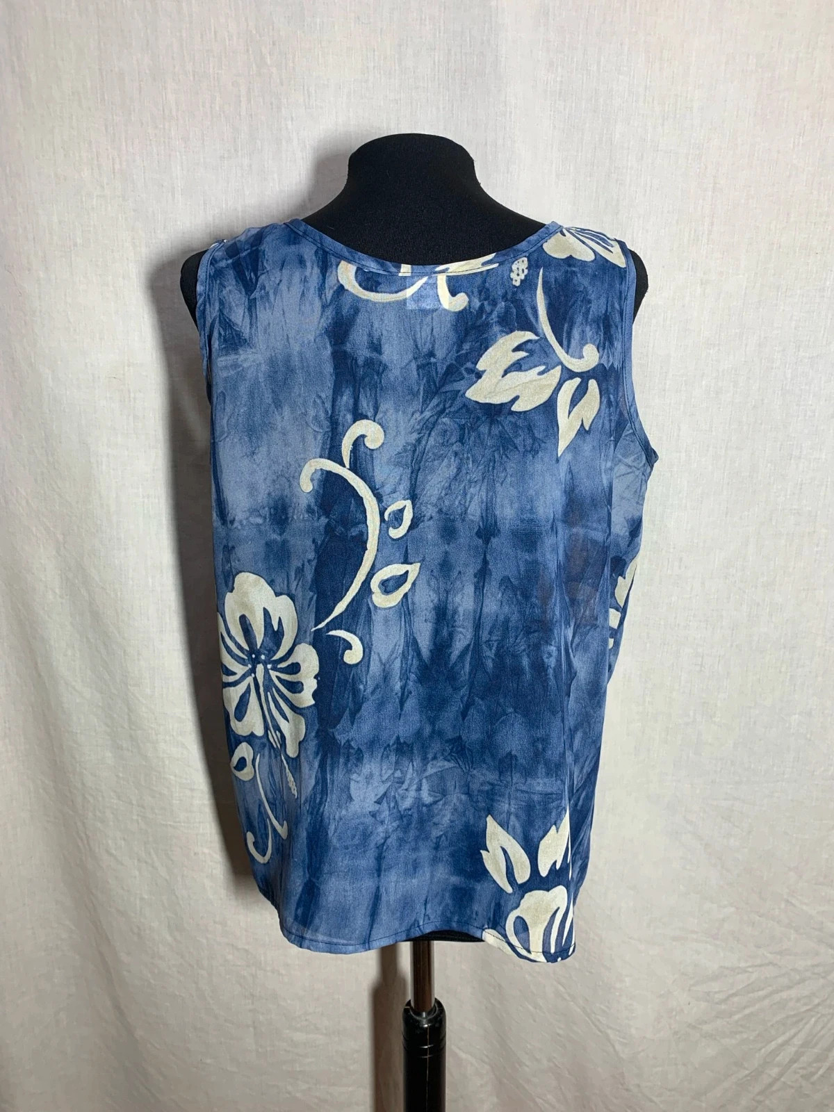 Blusa Azul sin Mangas con Estampado Floral | Blue Sleeveless Floral Blouse – Vintage Dressing – taille XXL / 44 / 16 2