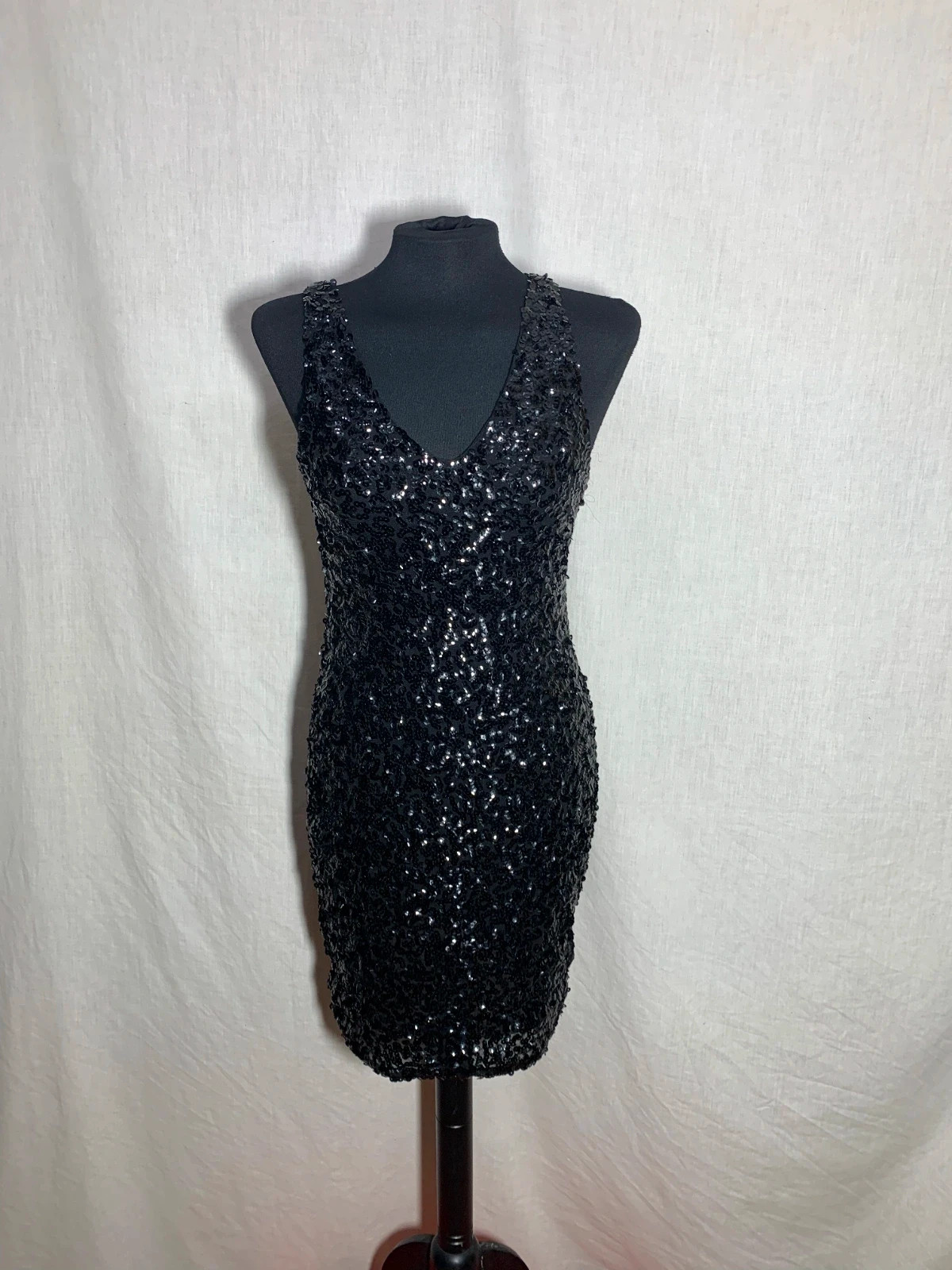 Vestido de Lentejuelas Negro | Black Sequined Dress | Conos