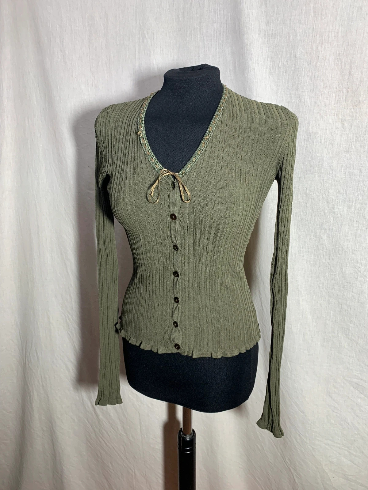 Camiseta de Manga Larga Verde Oliva | Olive Green Long Sleeve Top – Fashion – taille S / 36 / 8 2