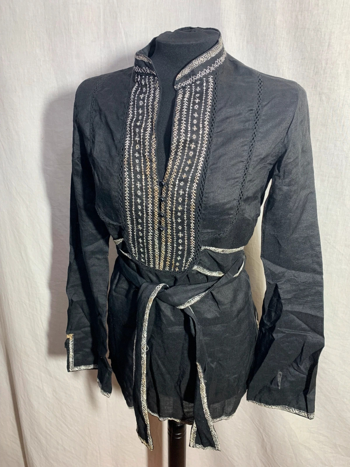 Blusa de ramio negra con bordados | Black embroidered ramie blouse | Zara Basic – Zara – taille M / 38 / 10 4