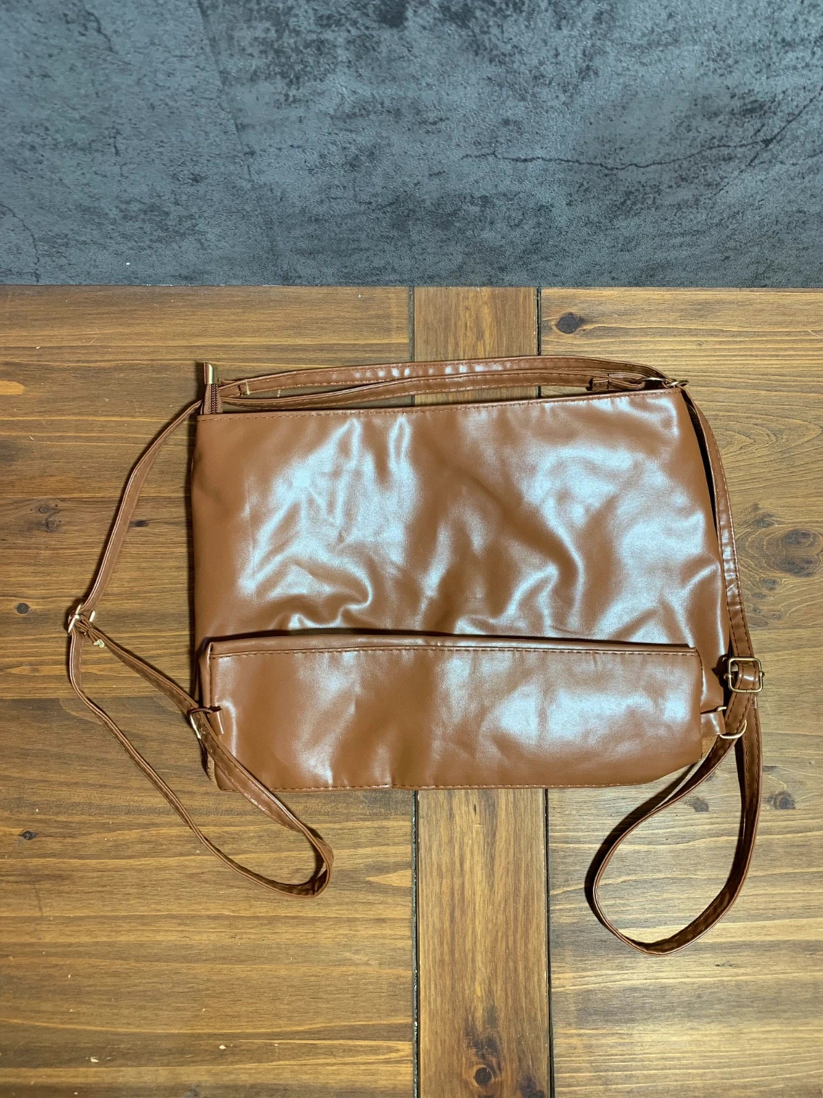 Bolso bandolera Vintage marrón efecto ante | Brown faux suede crossbody bag – Vintage Dressing 2
