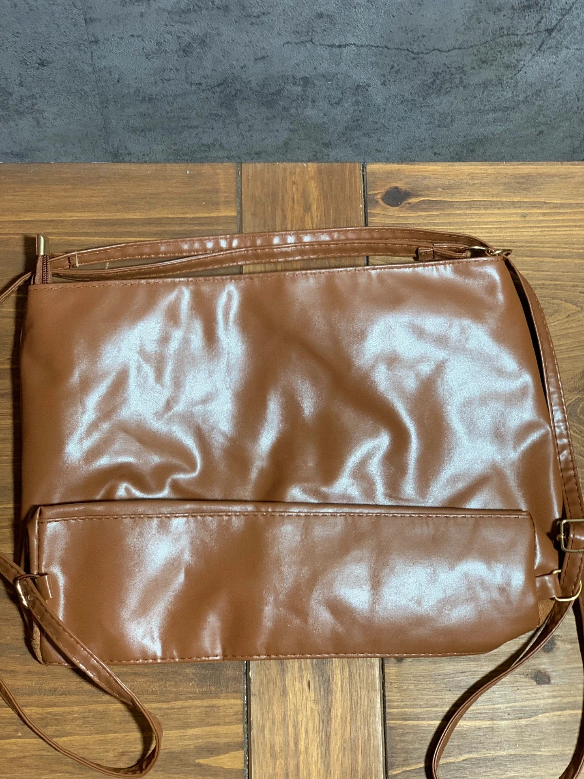 Bolso bandolera Vintage marrón efecto ante | Brown faux suede crossbody bag – Vintage Dressing 5