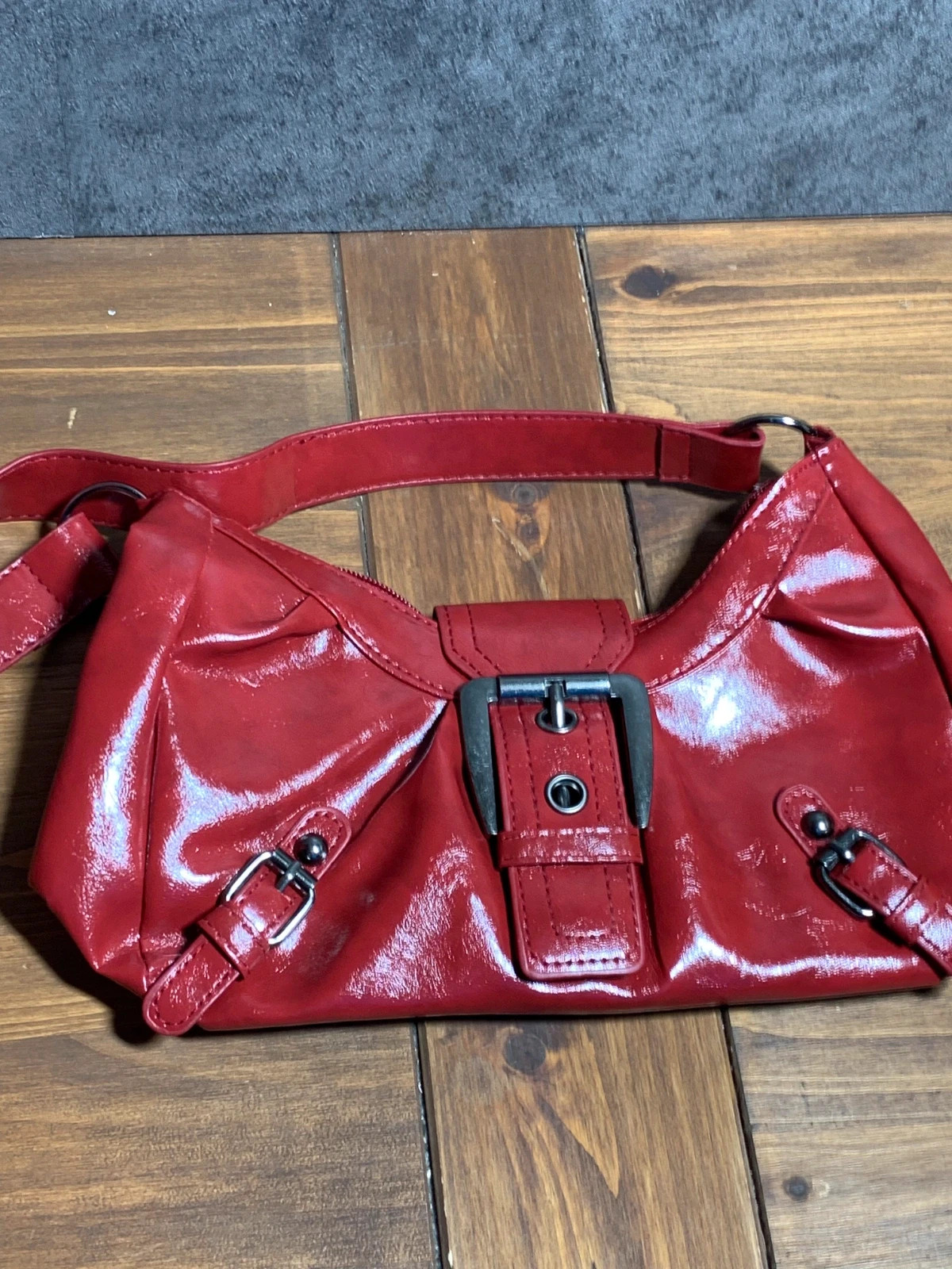 Bolso de hombro rojo efecto charol | Red patent-effect shoulder bag | y2k retro vintage – Vintage Dressing 4