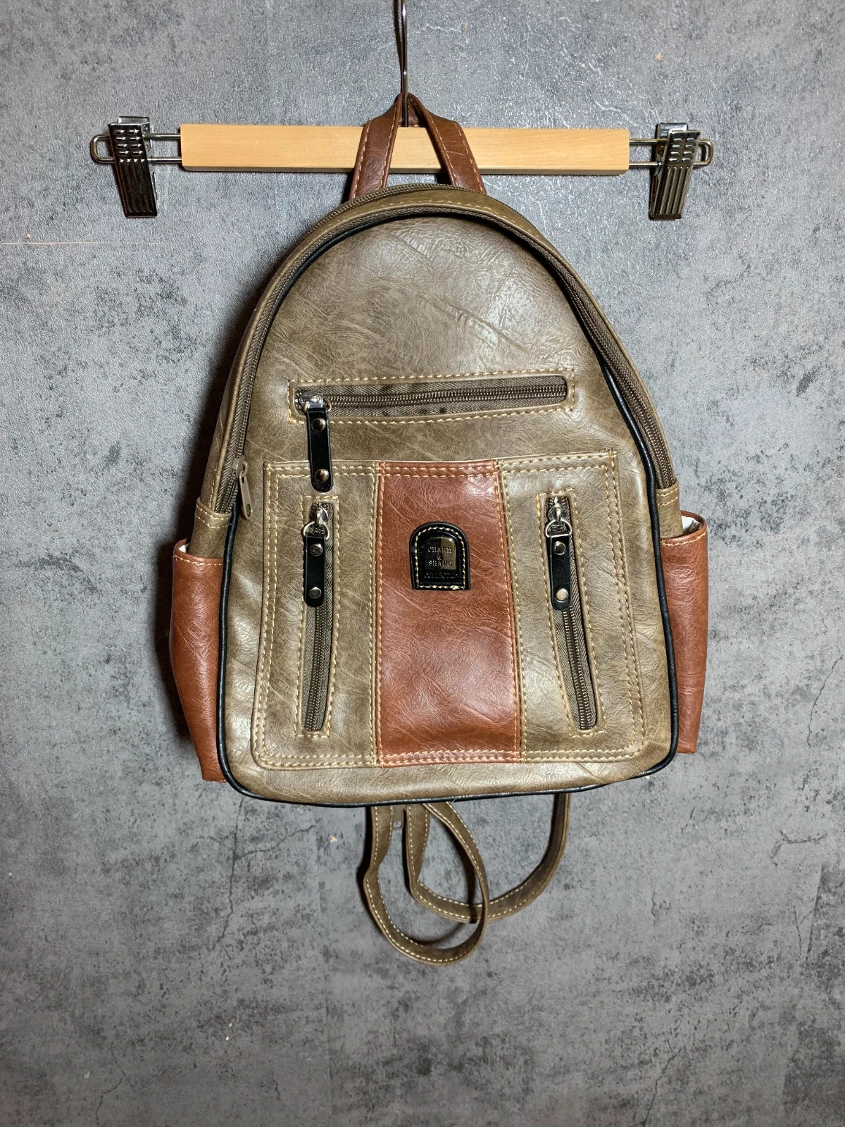 Mochila Pequeña Vintage de Piel Marrón | Brown Leather Vintage Small Backpack | Charm & Shape
