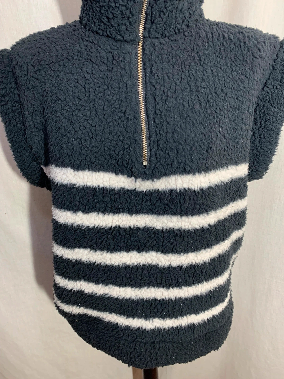 Jersey sin Mangas Azul Marino con Puntilla | Navy Blue Sleeveless Sweater | Women'Secret – Women'secret – taille M / 38 / 10 3