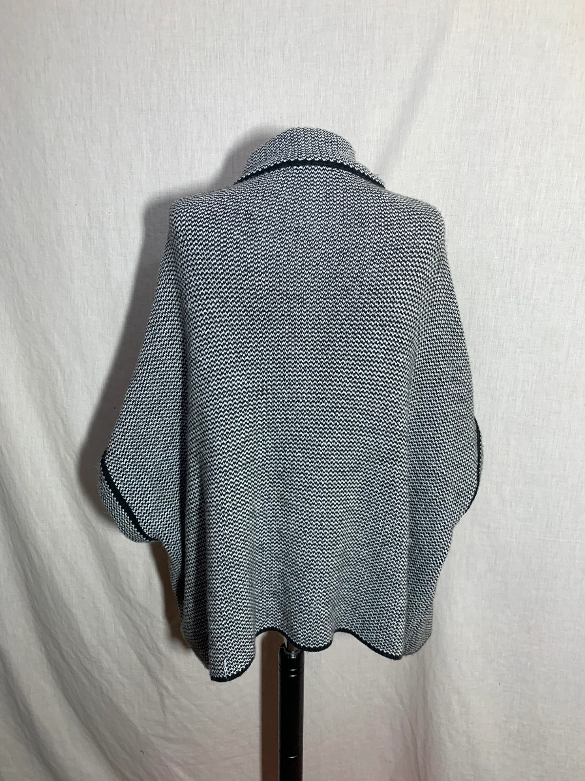 Poncho de Punto con Cierre y Bolsillos | Knit Poncho | Parfois – Parfois – taille Taille unique 2