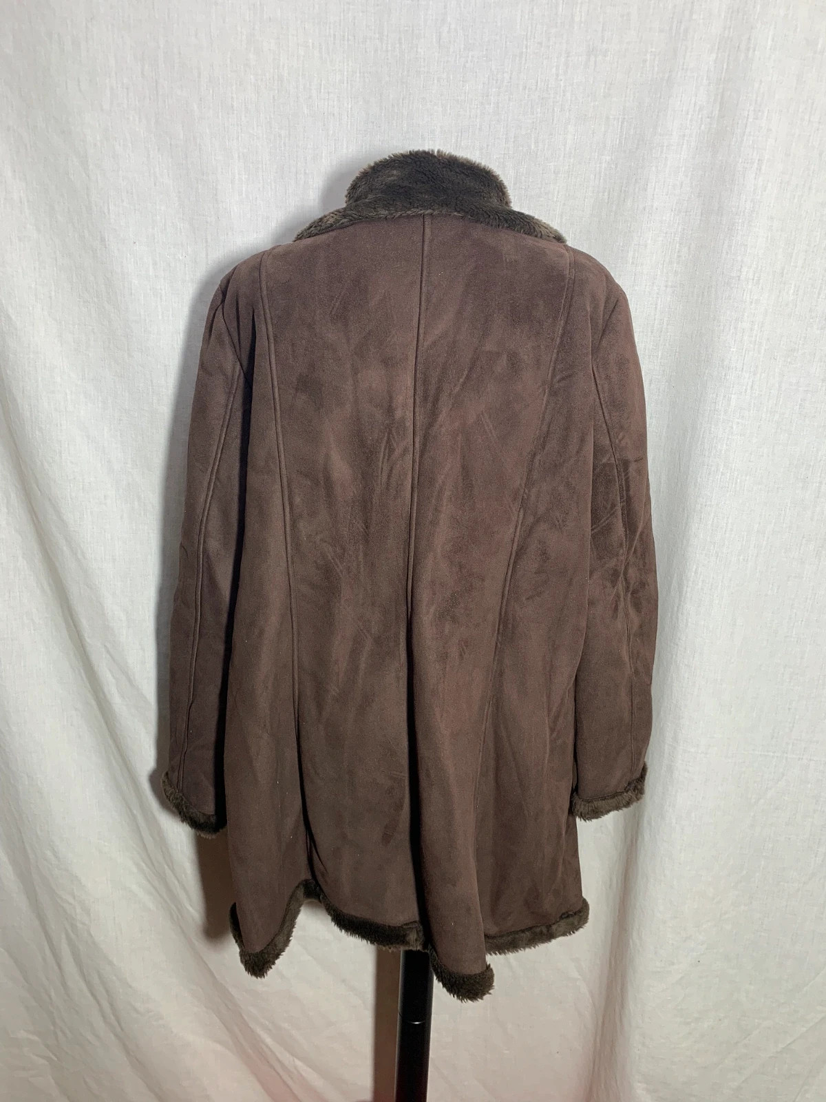 Abrigo de Antelina y Pelo | Faux Suede Coat | Punto Roma – Punto Roma – taille 5XL / 50 / 22 2