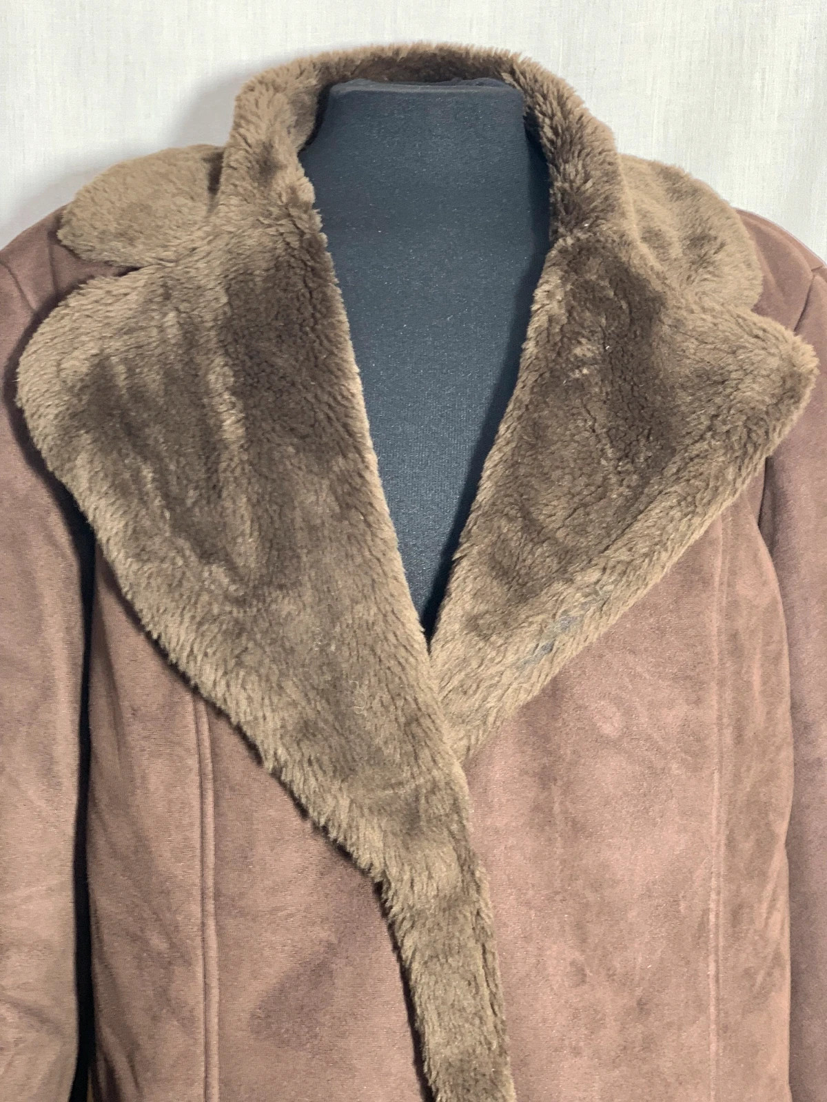 Abrigo de Antelina y Pelo | Faux Suede Coat | Punto Roma – Punto Roma – taille 5XL / 50 / 22 5