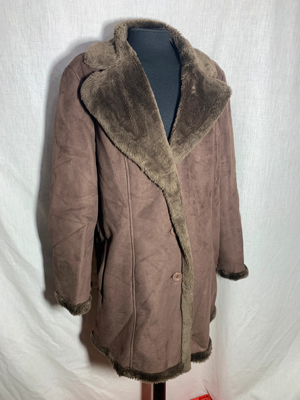 Abrigo de Antelina y Pelo | Faux Suede Coat | Punto Roma – Punto Roma – taille 5XL / 50 / 22 4