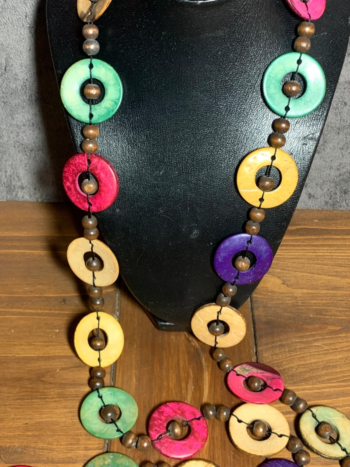 Collar largo de piezas circulares | Long necklace with circular pieces – Accessories 2