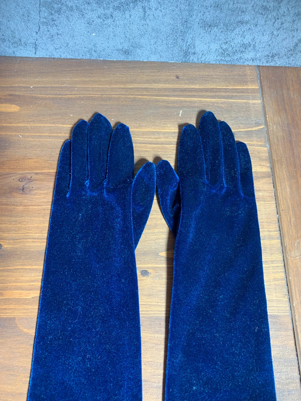 Guantes largos de terciopelo azul | Blue velvet long gloves | Vicent Padrier – Vintage Dressing – taille Taille unique 5