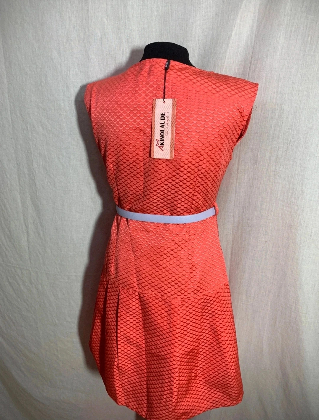 Coral Cut-Out Sleeveless Dress | Vestido Corto Coral Calado | Akino Laude – AKINO LAUDE – taille XS / 34 / 6 4