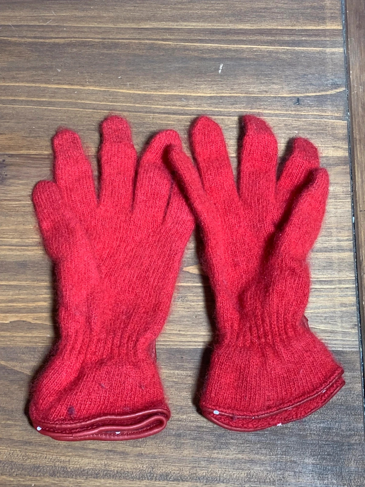 Guantes de lana rojos con lazo | Red wool gloves with bow | STCN Santacana Madrid – taille Taille unique 4