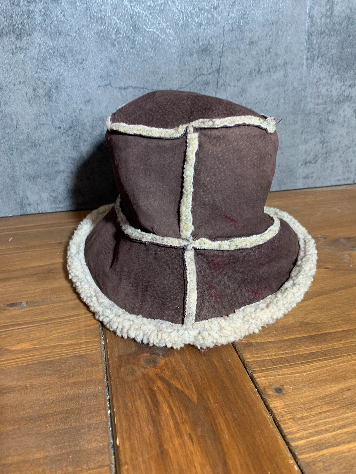 Gorro bombín marrón con detalles beige | Brown bowler hat with beige details | Local – taille Taille unique