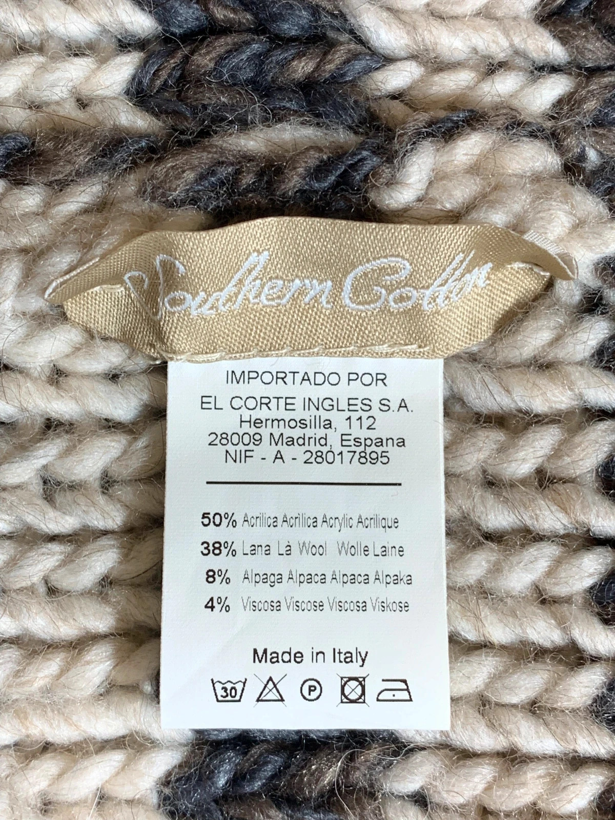 Braga de Cuello de Punto Gris | Grey Knit Neck Warmer – El Corte Inglés 4