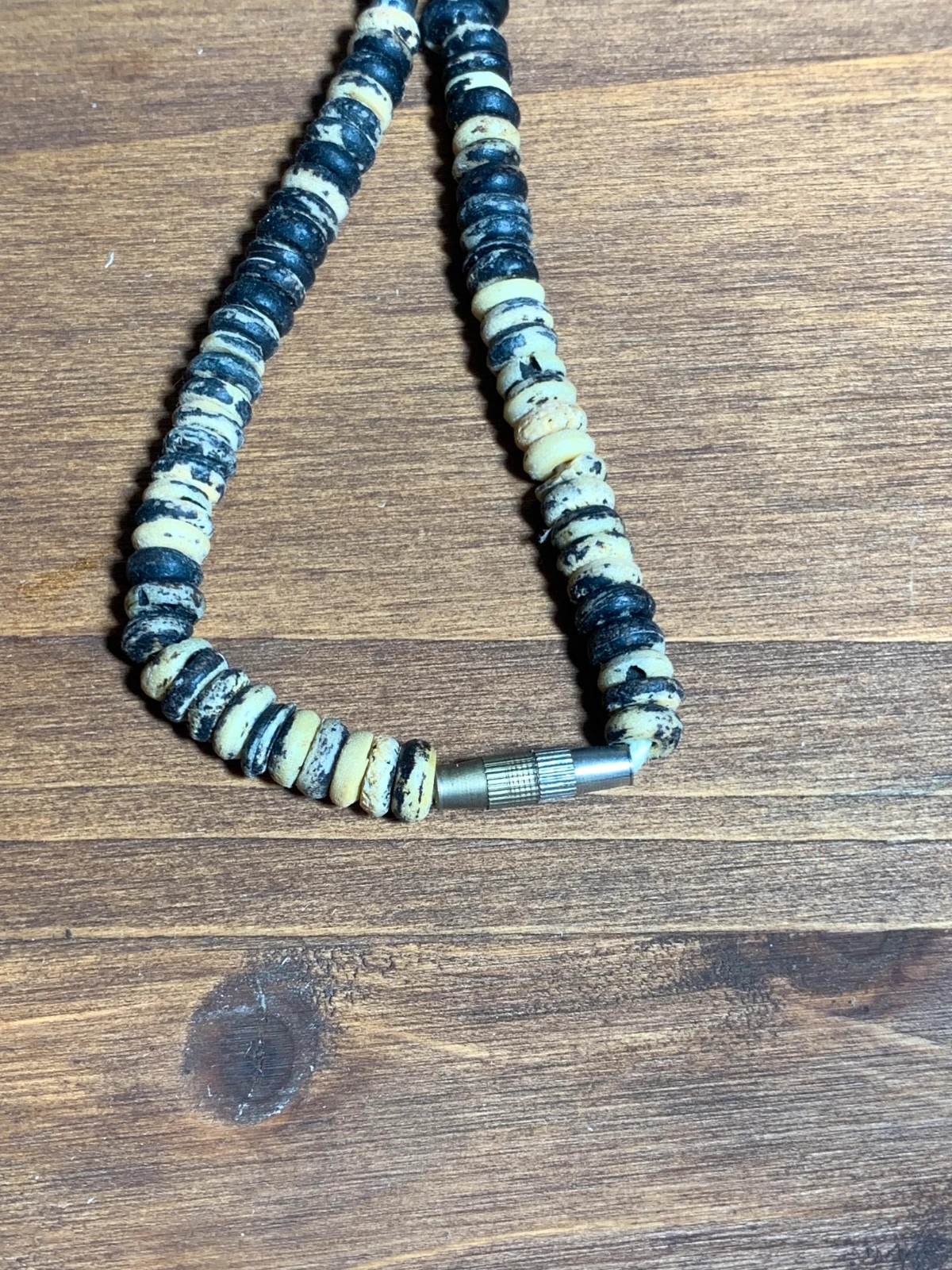 Collar de Cuentas con Cruz Negra | Beaded Cross Necklace 4