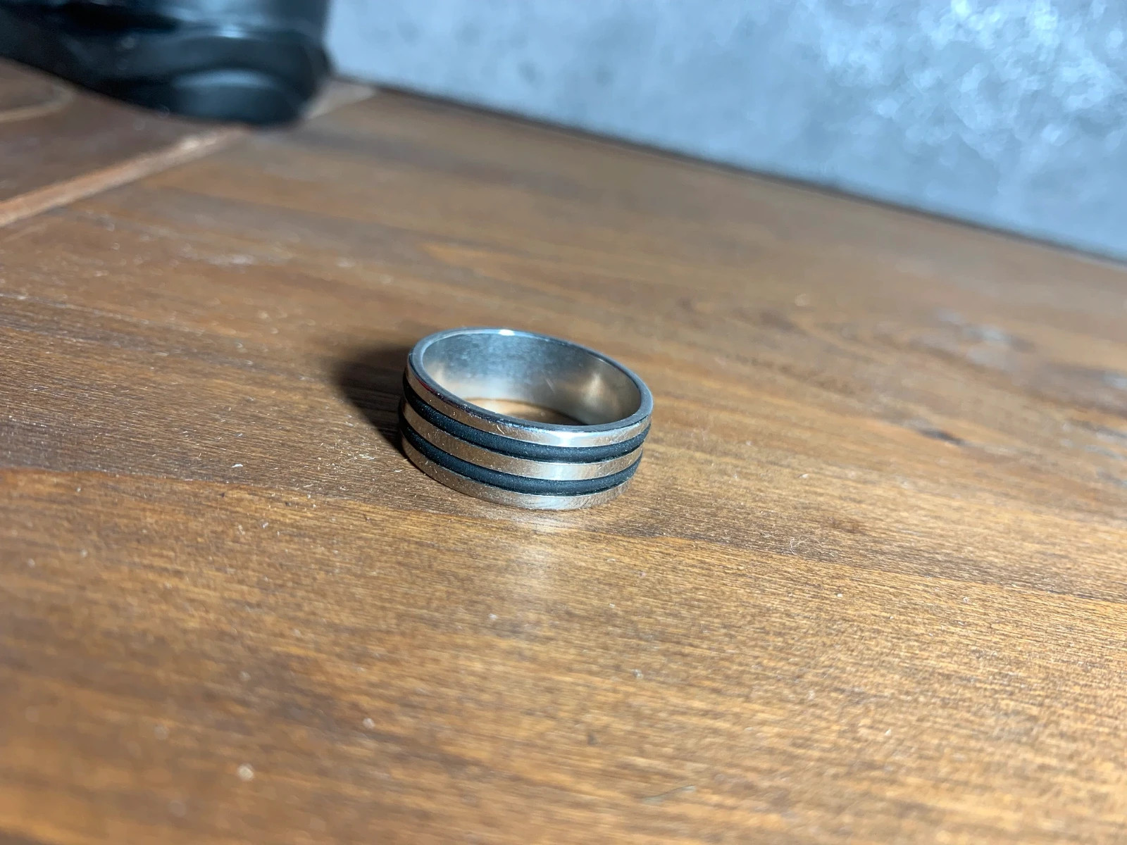 Anillo Plateado Diseño Triple Banda | Silver Triple Band Ring – taille 15,7 mm 3
