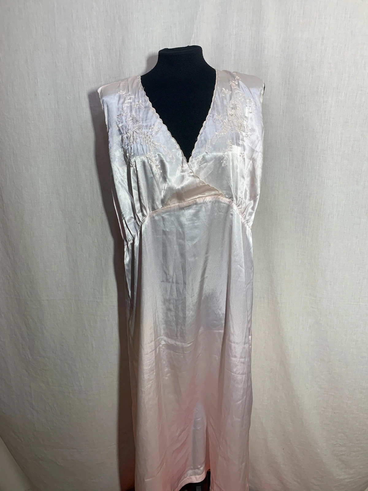 Camisón Largo Satinado Beige | Satin Nightgown – taille XL / 42 / 14