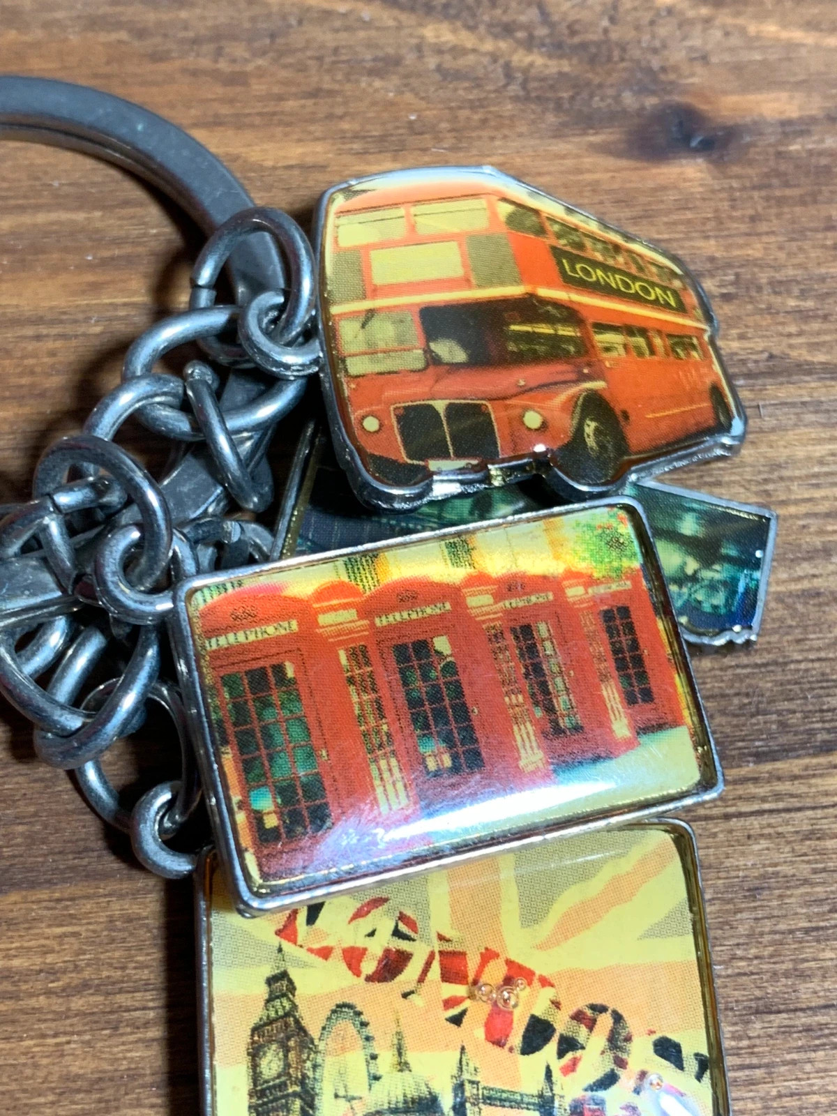 Llavero Londres con 4 Colgantes Souvenir | London Keychain Charm – London 3