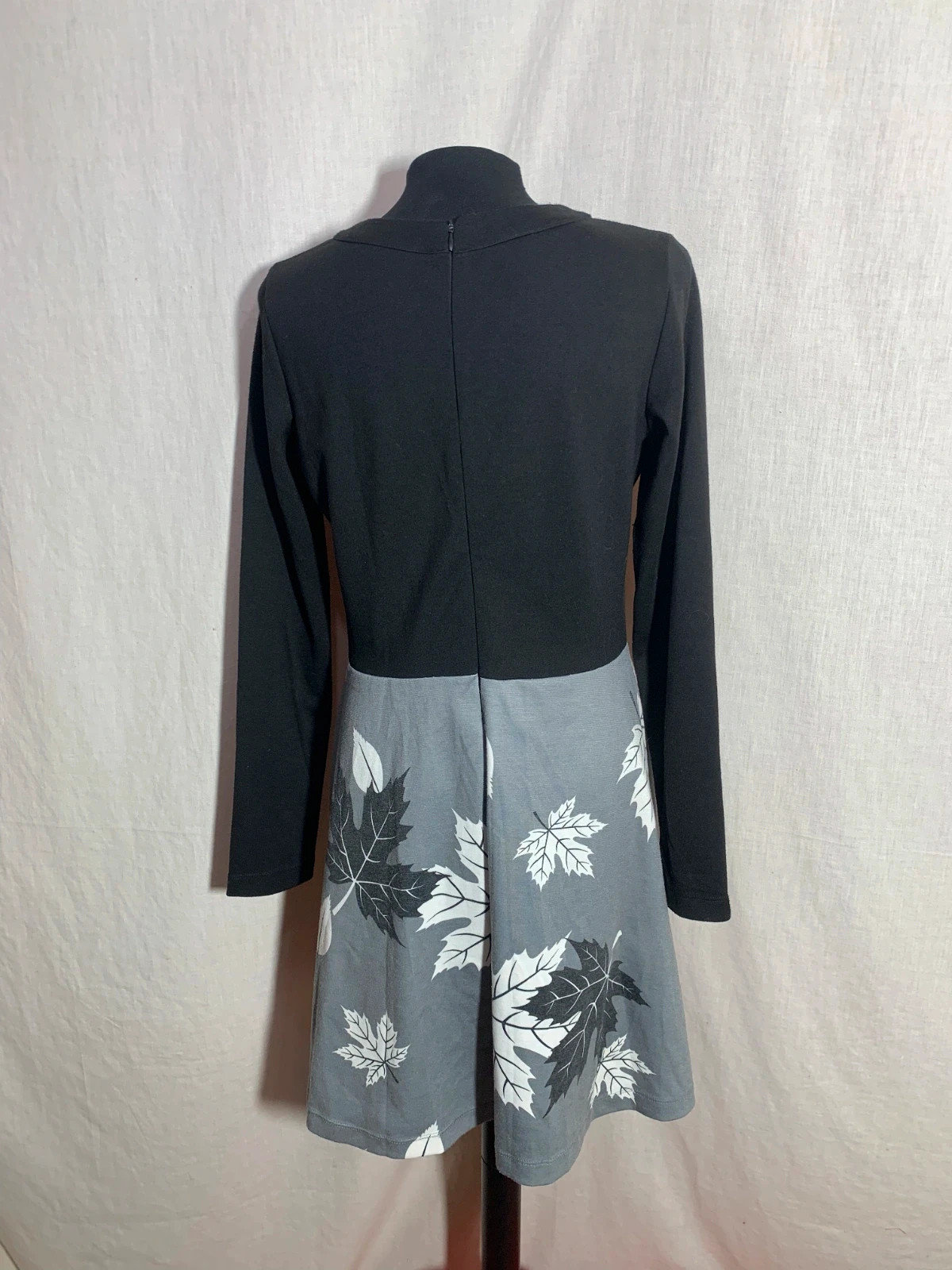 Vestido Modenina Bicolor Negro y Gris Estampado Hojas | Black Grey Leaf Dress – taille XL / 42 / 14 2