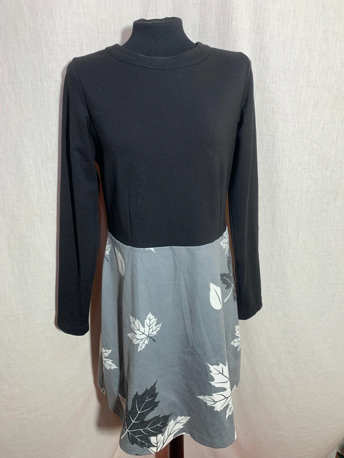 Vestido Modenina Bicolor Negro y Gris Estampado Hojas | Black Grey Leaf Dress – taille XL / 42 / 14 4