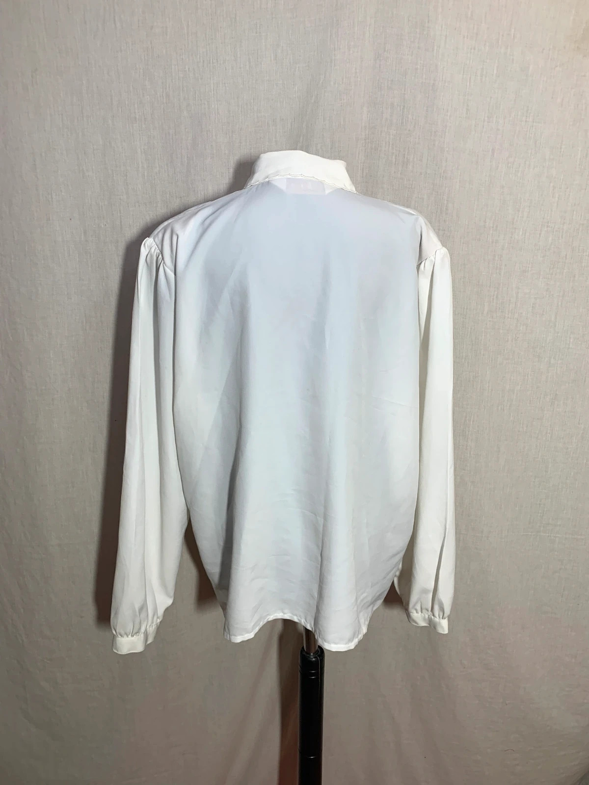 Blusa Clásica Blanca Clariné Cuello Bordado Manga Larga | White Embroidered Collar Blouse – taille L / 40 / 12 2