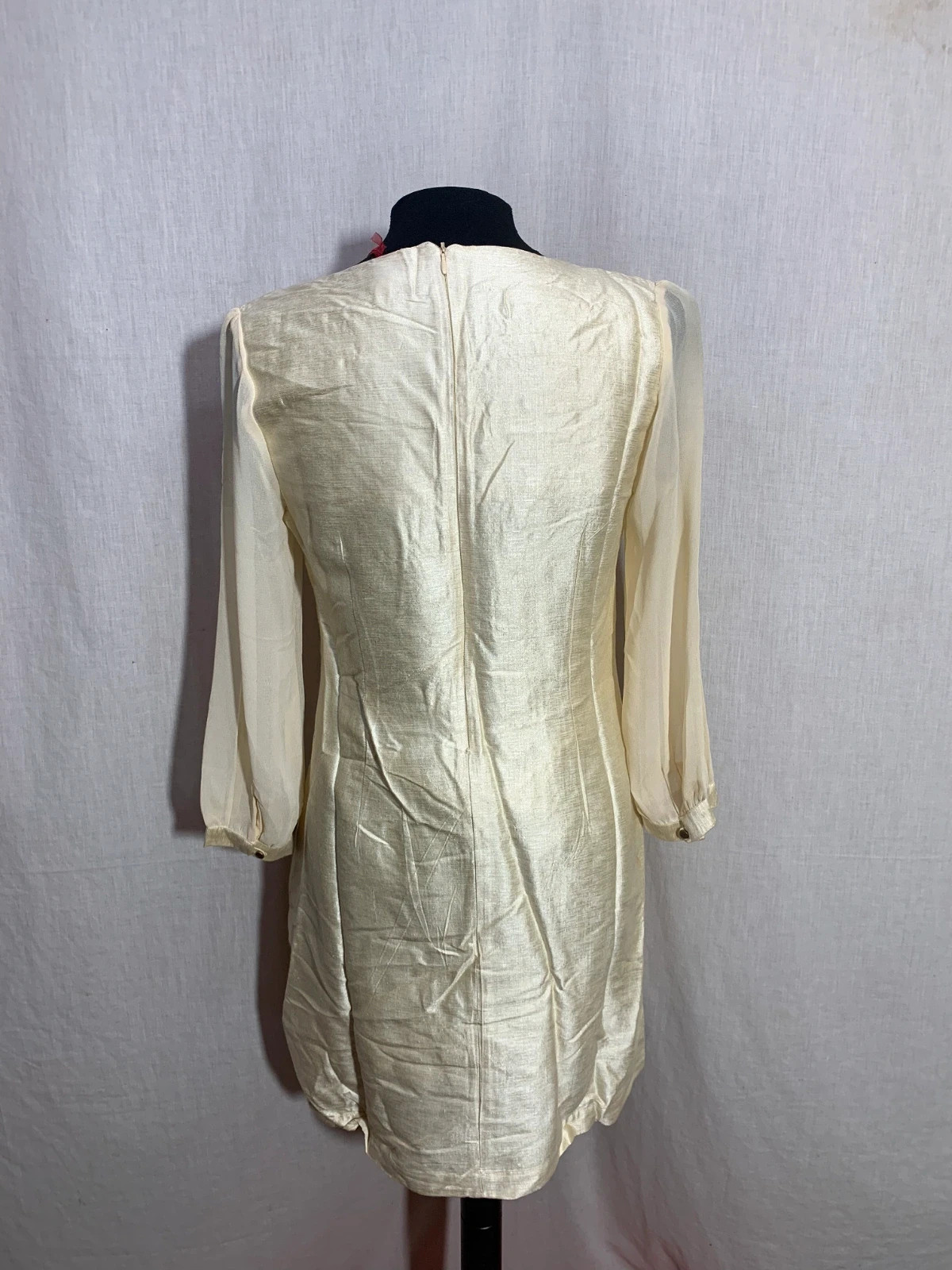 Vestido de Seda Beige con Bordado | Beige Silk Dress with Embroidery | Riverside – Riverside – taille L / 40 / 12 2