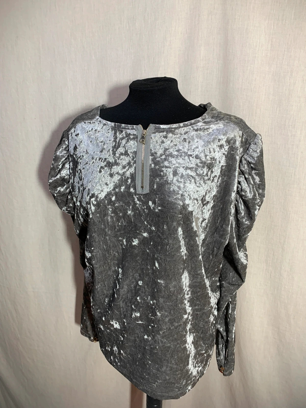 Blusa de Terciopelo Gris | Grey Velvet Blouse | Local – taille M / 38 / 10 4