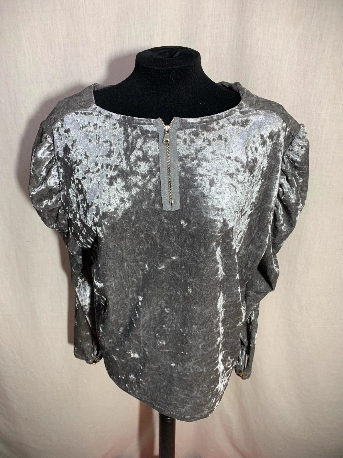 Blusa de Terciopelo Gris | Grey Velvet Blouse | Local – taille M / 38 / 10 5