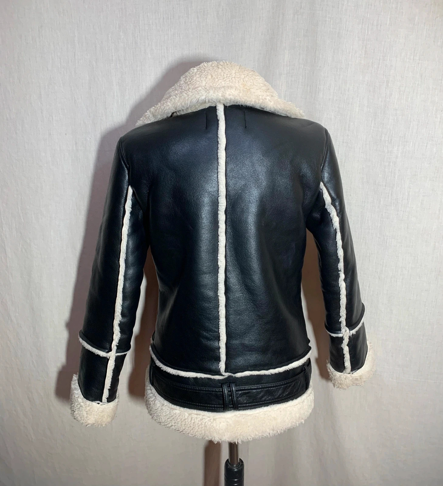 Chaqueta Efecto Cuero Negra | Black Faux Leather Jacket | Stradivarius – Stradivarius – taille XS / 34 / 6 2