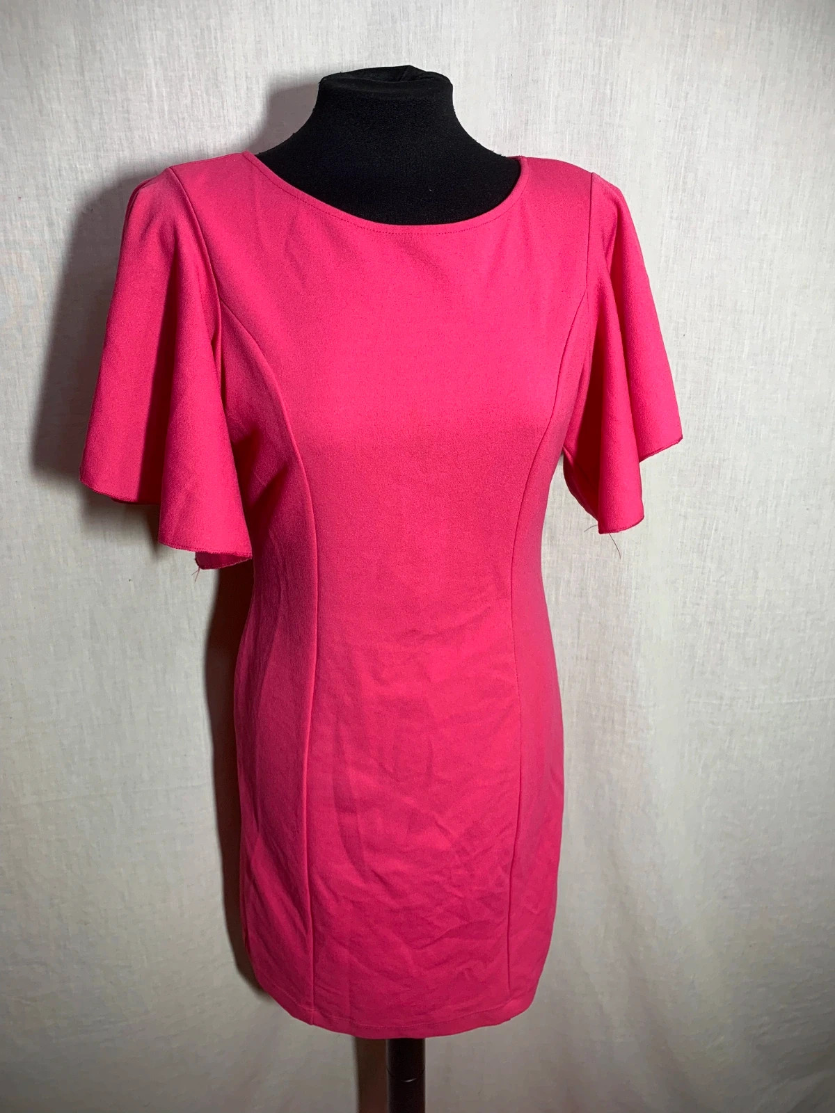 Vestido Fucsia de Manga Corta con Espalda Abierta | Pink Open Back Short Dress | Sfera – Sfera – taille L / 40 / 12 3