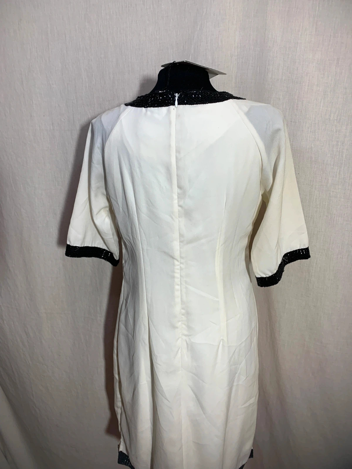 Vestido Blanco Detalles Negros | White Dress Black Details | Almatrichi – Almatrichi – taille L / 40 / 12 5