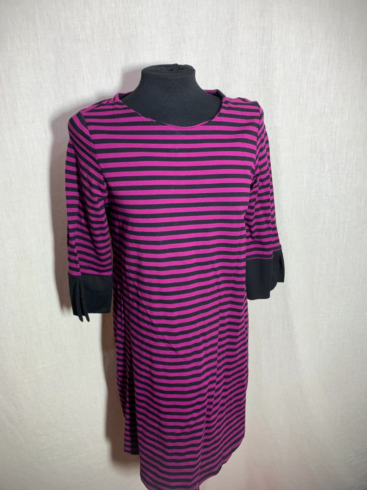 Vestido Rayas Fucsia y Negro con Manga 3/4 | Pink & Black Striped Dress – taille XL / 42 / 14 3