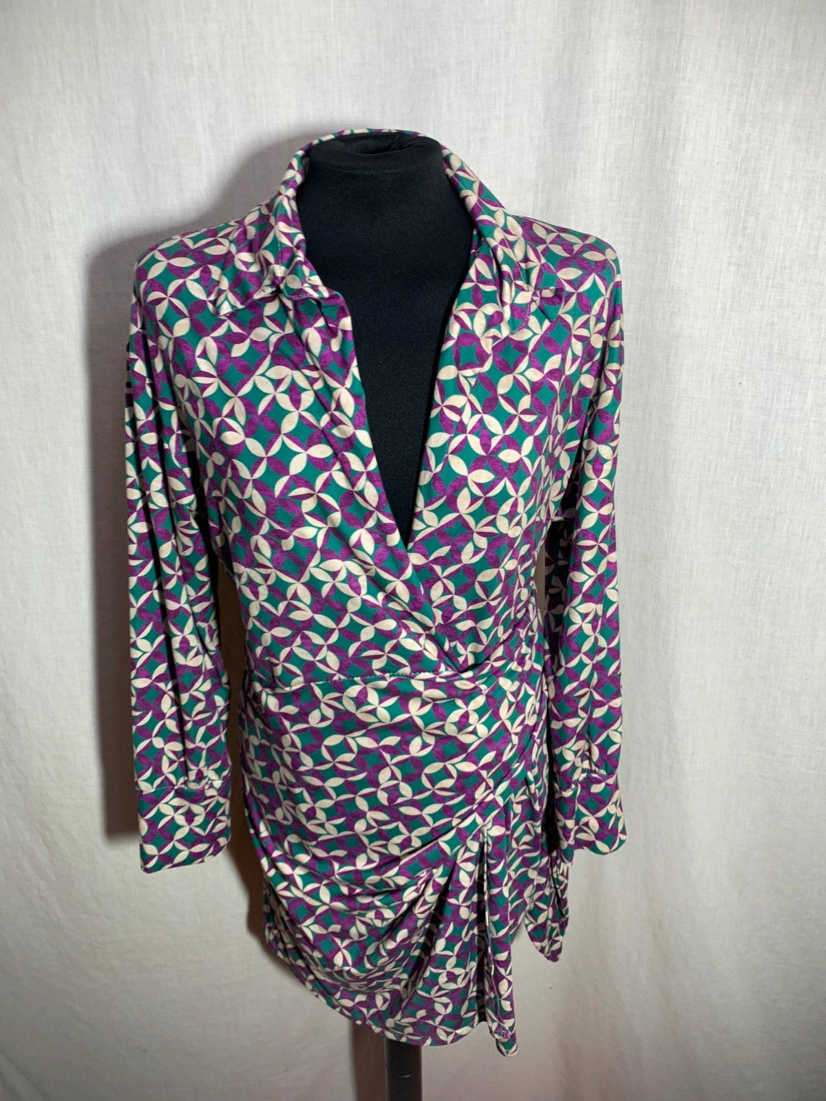 Vestido Cruzado Estampado Geométrico con Manga Larga | Geometric Wrap Dress – taille XL / 42 / 14 3